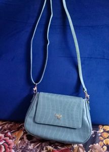 BAGGIT Chic Mint Croc-Embossed SHOULDER SLING Bag