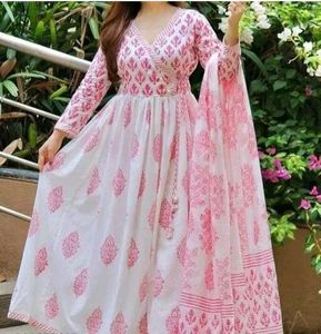 kurta with Dupatta set nd 🎁 freebie