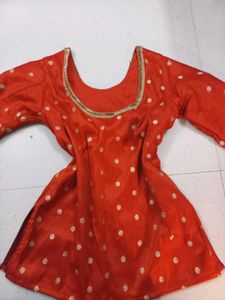 Vibrant embroidered heavy bead work Y2k kurti