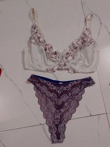 Lace Bra and Panty Set