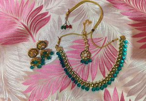 Stunning Teal Kundan Jewelry Set
