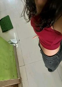 Maroon Halter Neck Zip Crop Top