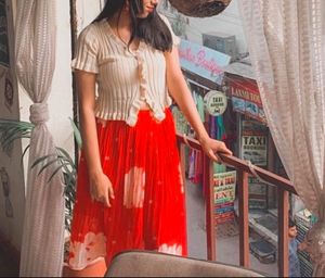 Floral Midi Skirt 🌸