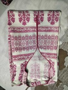 Beautiful Cotton Kurti In Cream N Pink Colour