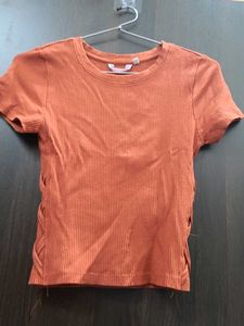 Ribbed Cropped Top with Side Detail