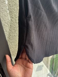Comfortable Black Textured Shorts
