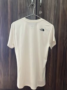 The Classic/Elevated Basic North Face White T-Shir