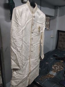 Men's Elegant Brocade Sherwani