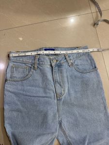 Light Wash High-Waisted Mom Jeans