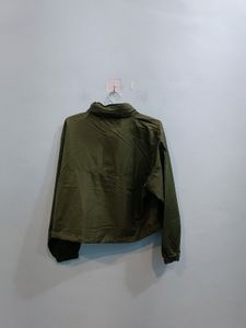 🇹🇼 Avia Imported Crop Jacket