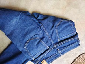 Roadster Straight Fit Jeans