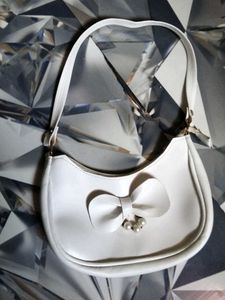 Cute White Bow &amp; Pearl Shoulder Bag