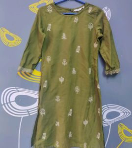Max Kurta