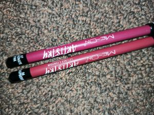 Me-On Artistry Longlasting Lip Liner