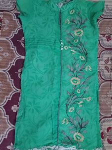 Green Embroidered Kurta