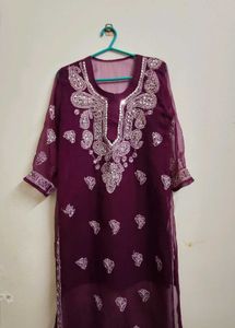 Elegant Embroidered chickenkari Kurta with lining