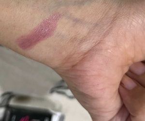 Lip Glo by Era Beauty( ununsed) +🎁