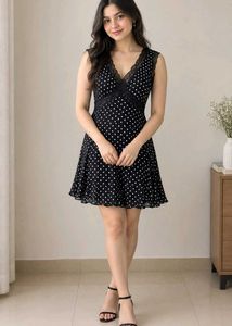 Chic Polka Dot Lace Trimmed Dress