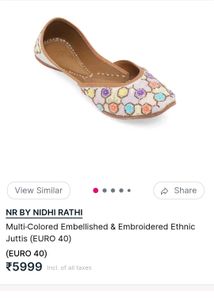 Embellished Ethnic Juttis