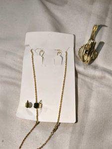 Elegant Gold-Tone Jewelry Set