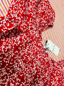 Chic Red Floral Print crop Top