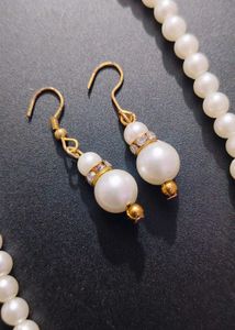 4-Piece Elegant Pearl Necklace &amp; Earrings Combo