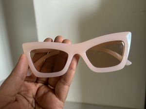 Stylish Pink Cat-Eye Sunglasses
