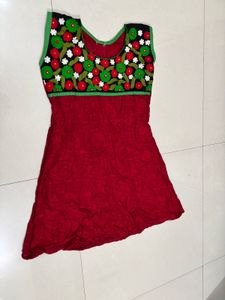 Embroidered Sleeveless Kurta