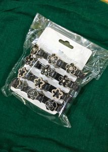 Trendy Flower Hair Clips (Set of 4)
