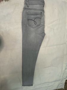 HOTTIE- ANKLE JEALOUS 21 faded Grey Jeans