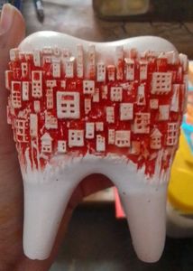 Unique Tooth-Shaped Pen Holder