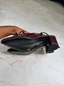 Chic Burgundy Slingback Bow Heels