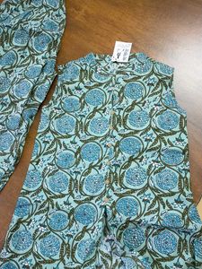 Beautiful Printed Sleeveless Kurta