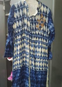 Blue & White Tie-Dye Kurta with Embellishment