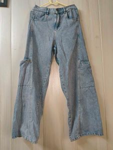 Dressberry Light Wash Wide Leg Cargo Jeans