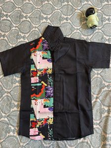 Abstract Print Black Short Sleeve Button-Up Shirt