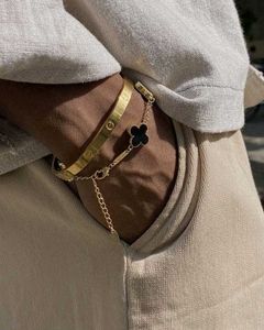 Elegant Clover &amp; Nail Bracelet