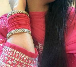 Beautiful Pink Embroidered Kurta Set