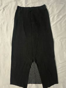 Chic Black Midi Skirt