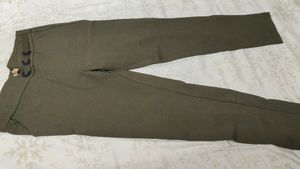 💋An OLIVE GREEN JEGGINGS IN XXL SIZE