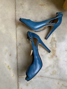 Nine West Vintage leather Heels