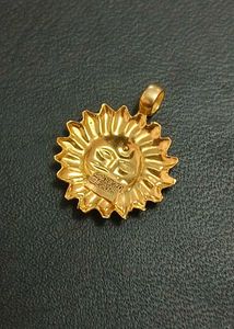 Sun Face Pendant 18 k pure gold