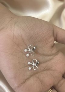 Pinteresty Bow Pearl Earrings