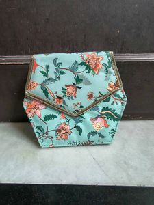Set of 2 Floral Clutches