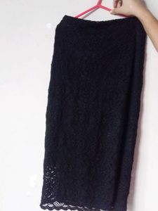 Elegant Black Pencil Skirt with Slit