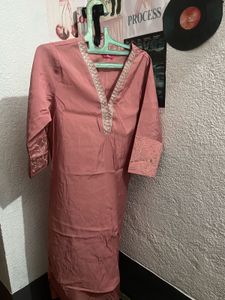 Beautiful Pink Embroidered Kurta