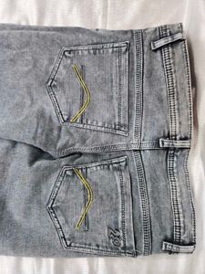 Men's Grey Washed Jeans