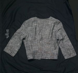 GREY BLAZER