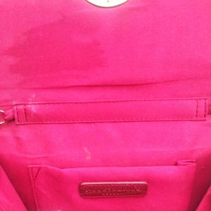 red croc slingbag ✧