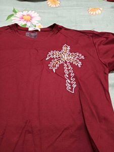 Maroon T-shirt for women